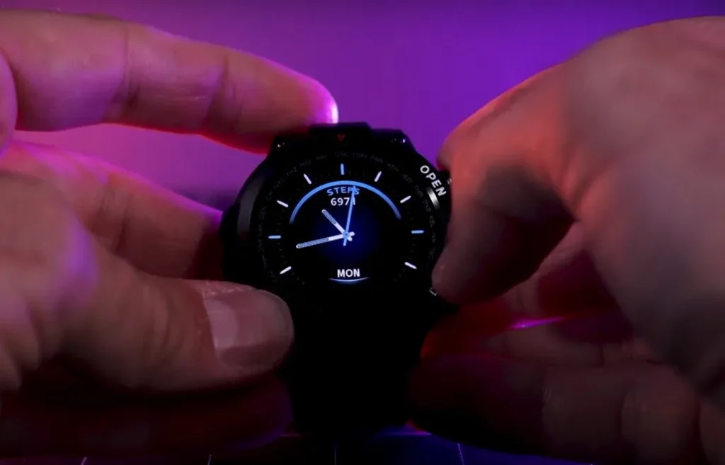 uxium crusader best durable smart watch